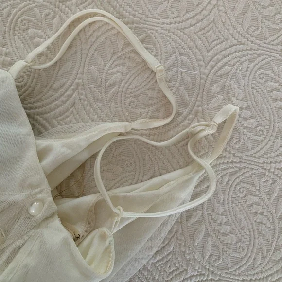 Trixxi Dress Juniors M White Cream Cut Out Back Lined Lace Adjustable Straps - Picture 6 of 16